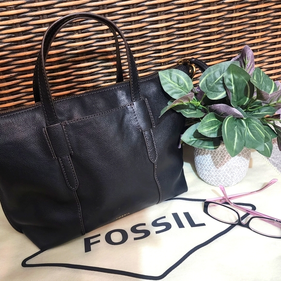 Fossil Handbags - Fossil Leather Skylar Tote Bag/Crossbody Bag